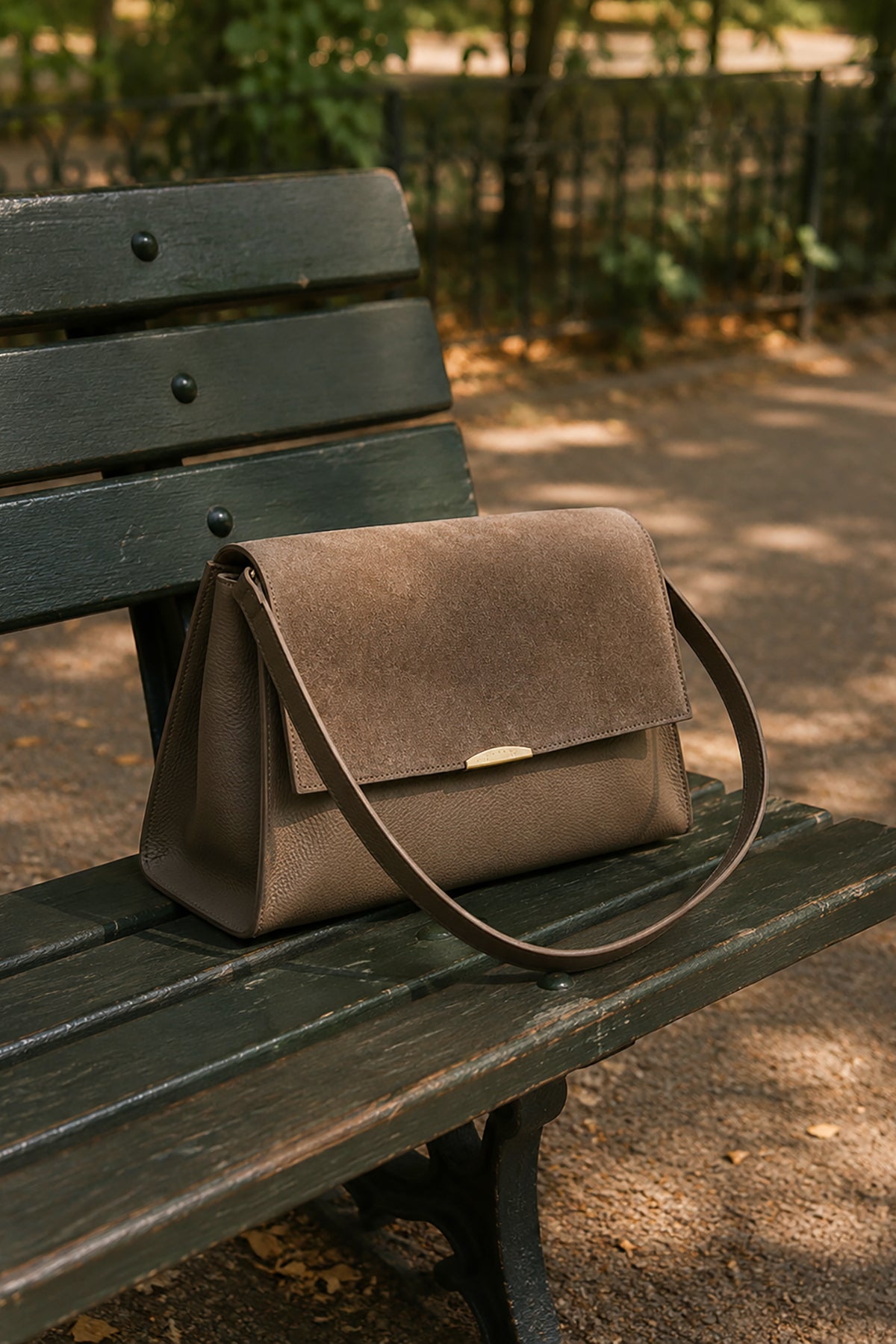ANDRÉA Sac porté main en cuir Taupe