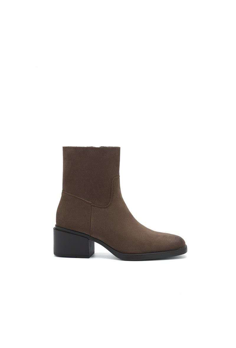Bottines Minimalistes en Cuir Suédé - taupe
